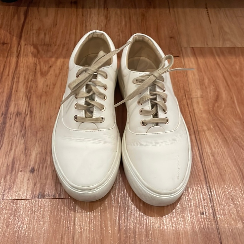 Everyday sneakers with minimal use. Nisolo’s Elayna Sneaker Bone size 7